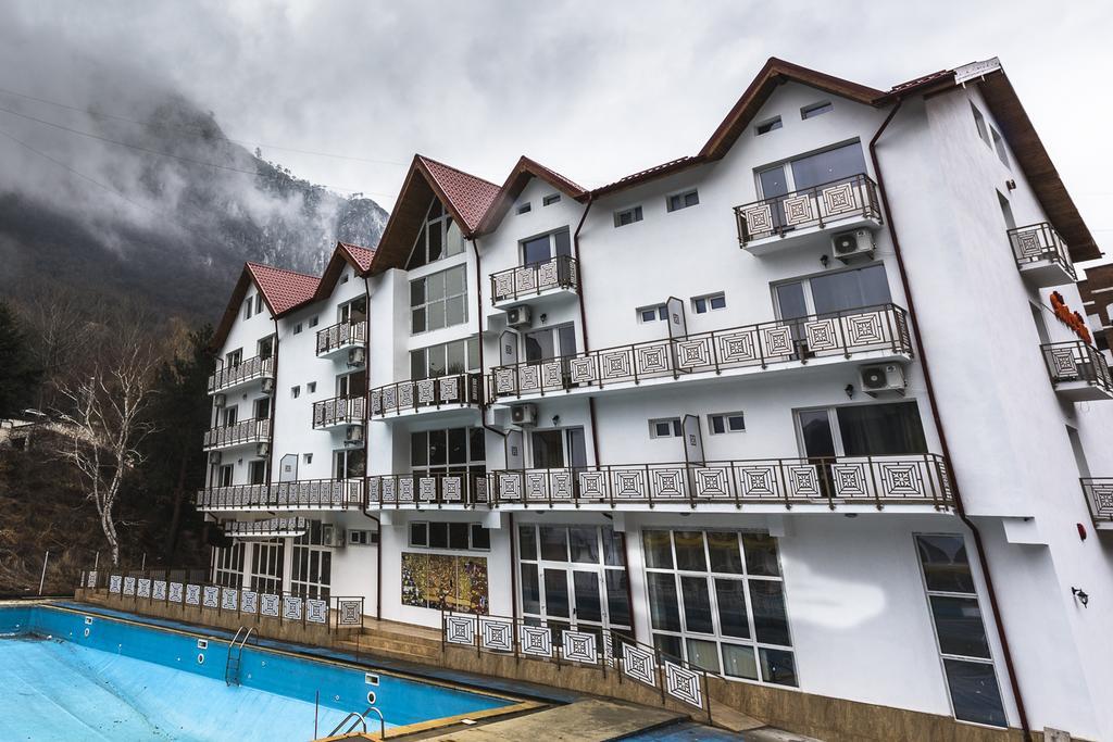 Sara'S Sons Hotel Baile Herculane Exterior photo